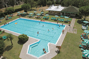 Hotel Falcone **** s raňajkami - Lignano Sabbiadoro