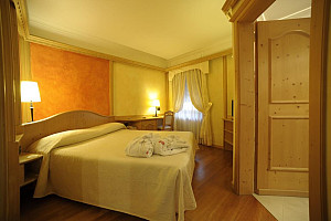 Hotel Ancora **** s polopenzí - Predazzo