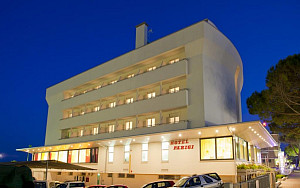 Hotel Parigi *** s polopenziou - Caorle