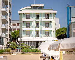 Hotel Royal *** s polpenziou - Caorle