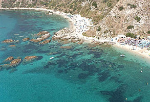 Hotel Grotticelle *** - Capo Vaticano letecky z Krakowa