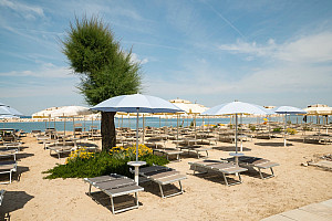 Camping Fano*** - Fano