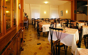 Hotel Eureka*** s polopenzí - Rimini