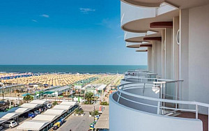 Hotel Flamingo *** s polopenzí - Rimini