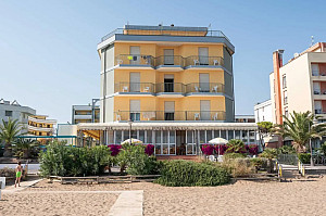 Hotel Touring *** s polpenziou - Caorle