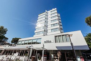 Hotel Cristallo **** s polpenziou - Riccione
