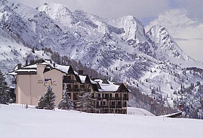 Hotel Piandineve**** s polopenzí - Passo Tonale