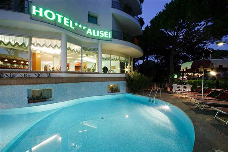 Hotel Alisei*** s raňajkami - Lignano Pineta
