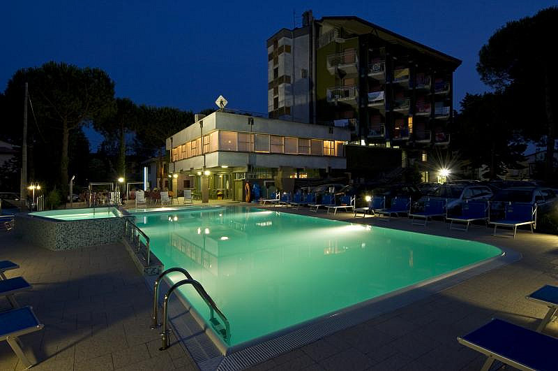 Hotel Majestic *** s plnou penziou - San Mauro Mare