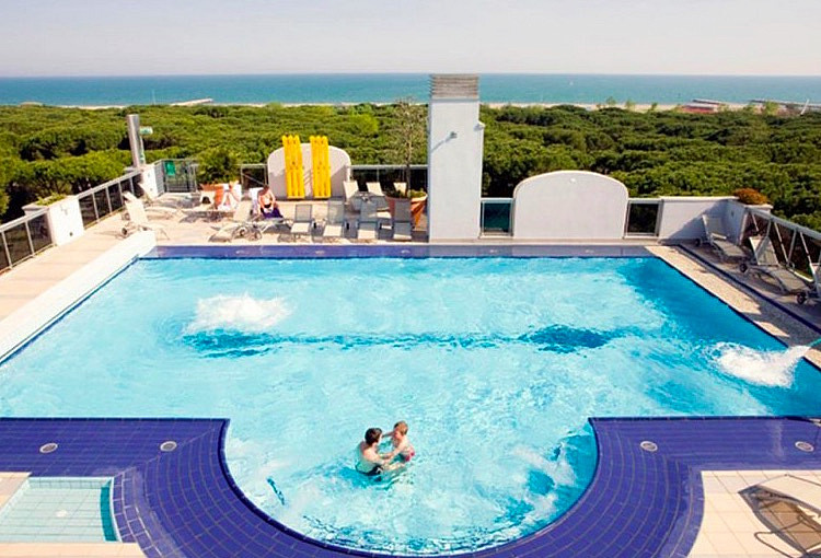 Apartmány Eraclea Palace**** - Eraclea Mare