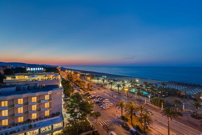 Hotel Europa Beach Village**** s plnou penziou - Giulianova