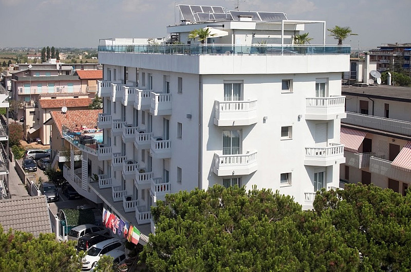 Hotel Tropical*** s polopenzí - Lido di Jesolo