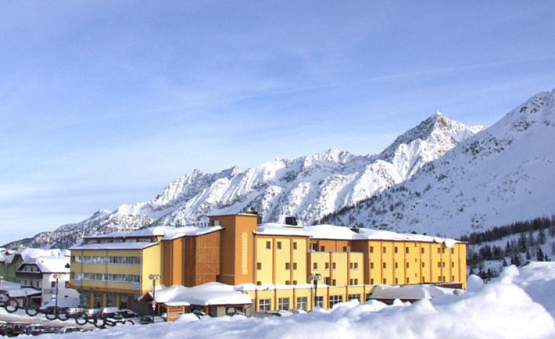 Grand Hotel Miramonti **** s polopenzí - Passo Tonale
