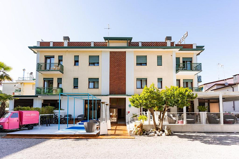 Hotel Regina*** s polopenzí - Caorle