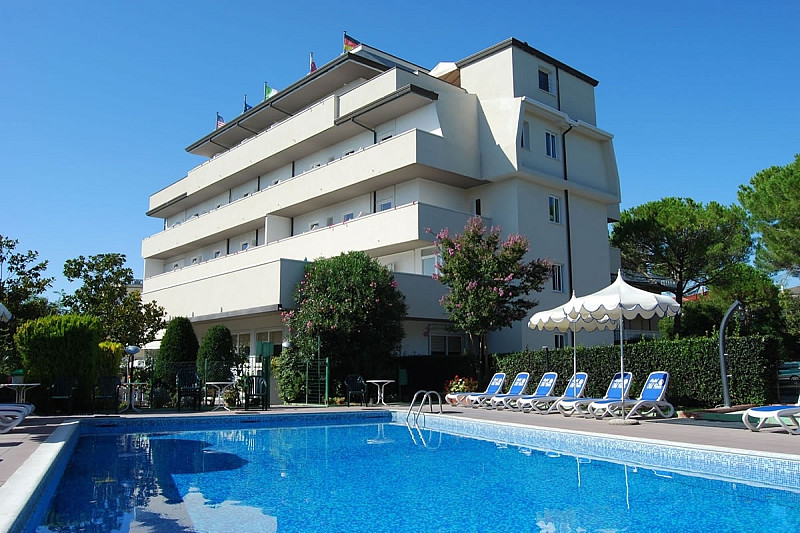 Hotel Old River** s polopenzí - Lignano Riviera