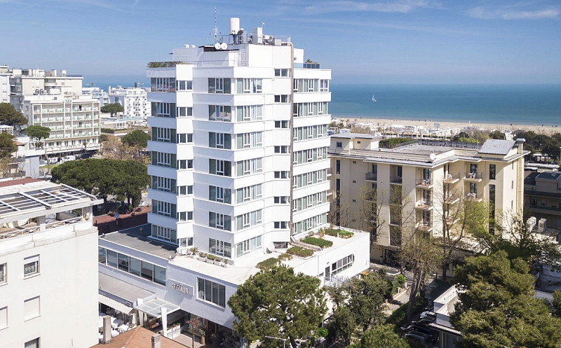 Hotel Cristallo **** s polpenziou - Riccione