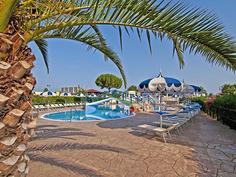 Village Green Park **** - Vieste