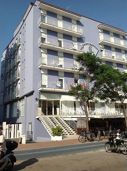 Hotel Continental ***  s plnou penziou (polpenziou) - Pesaro
