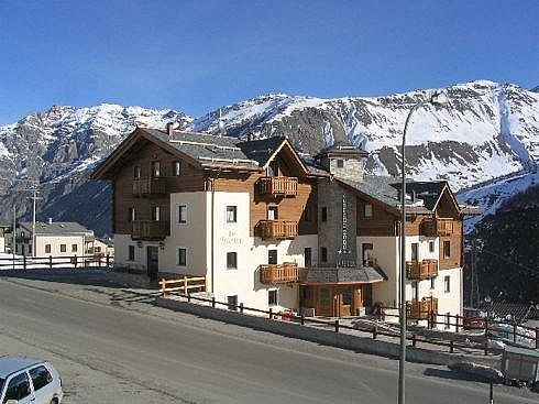 Hotel 2000 Eira *** s polpenziou - Trepalle