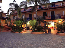 Kalábrie Hotel Grotticelle*** - Capo Vaticano letecky z Krakowa