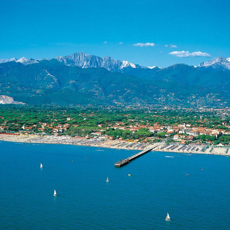 Forte dei Marmi letní dovolená Italia Travel